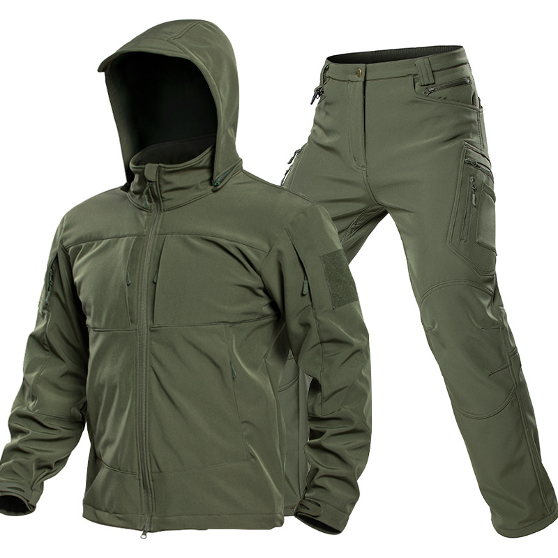 Completo Tattico Softshell da  - Outdoor Camping Kit recensione e prezzo
