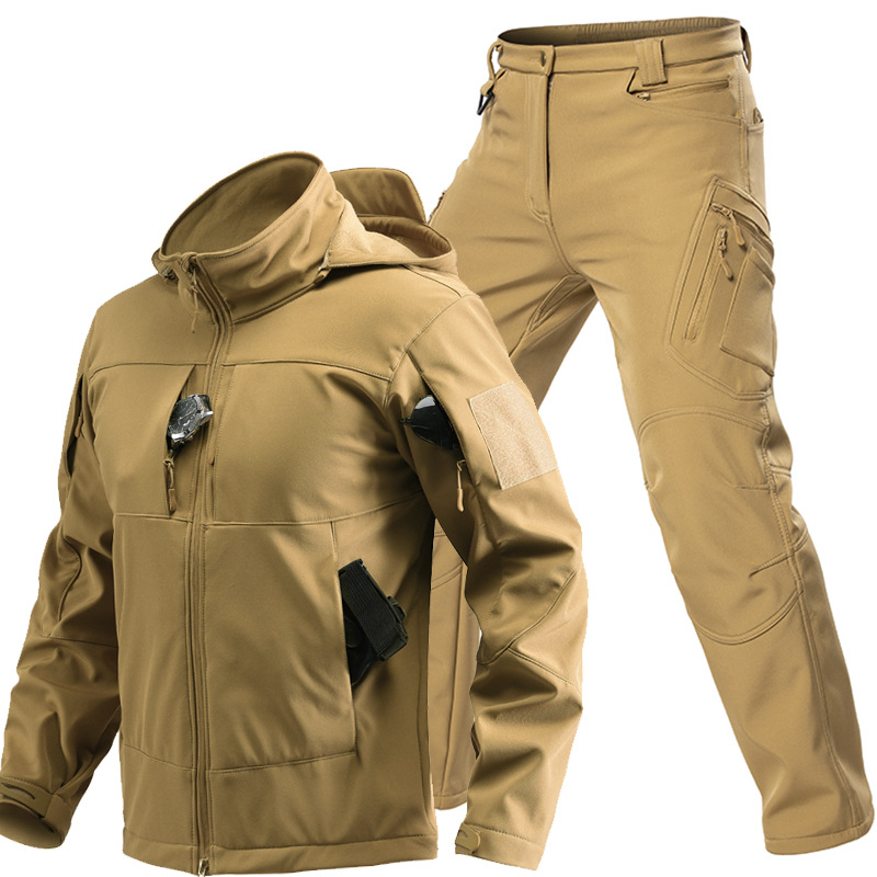 Completo Tattico Softshell da  - Outdoor Camping Kit recensione e prezzo